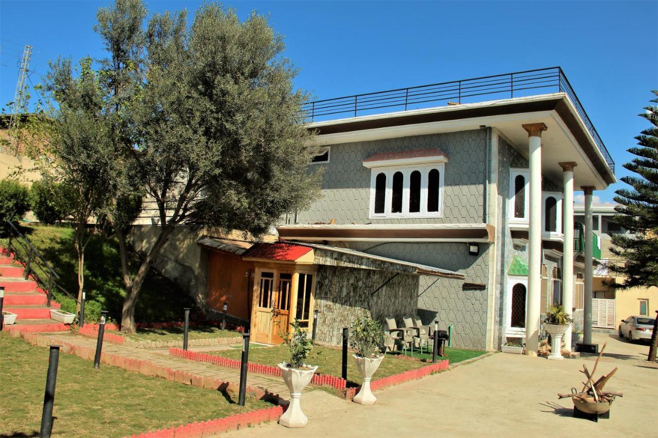 Republika Central Mansehra Buitenkant foto