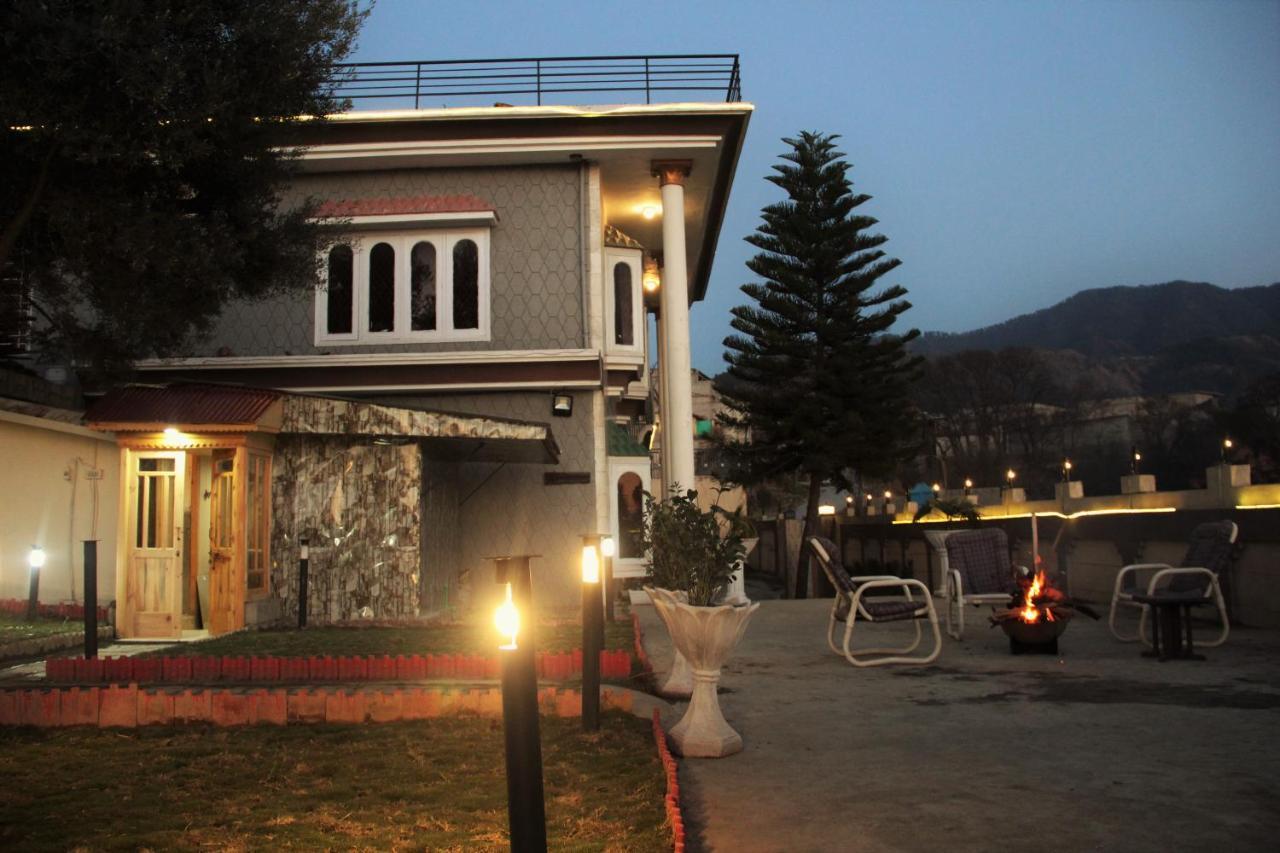Republika Central Mansehra Buitenkant foto
