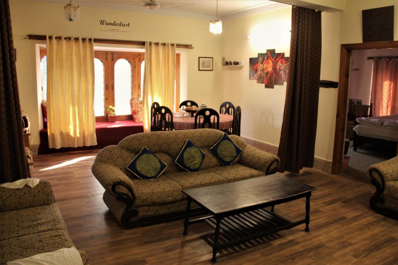 Republika Central Mansehra Buitenkant foto