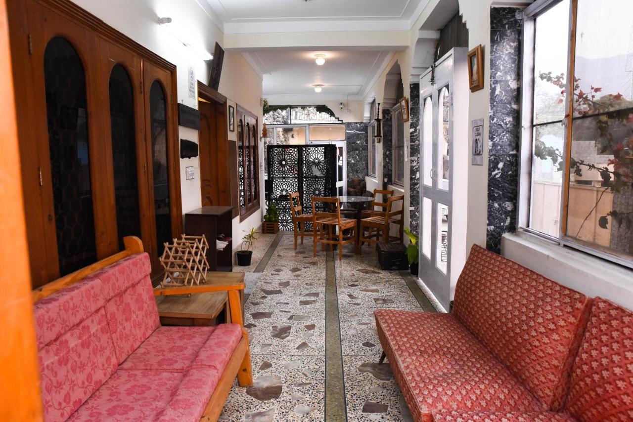 Republika Central Mansehra Buitenkant foto
