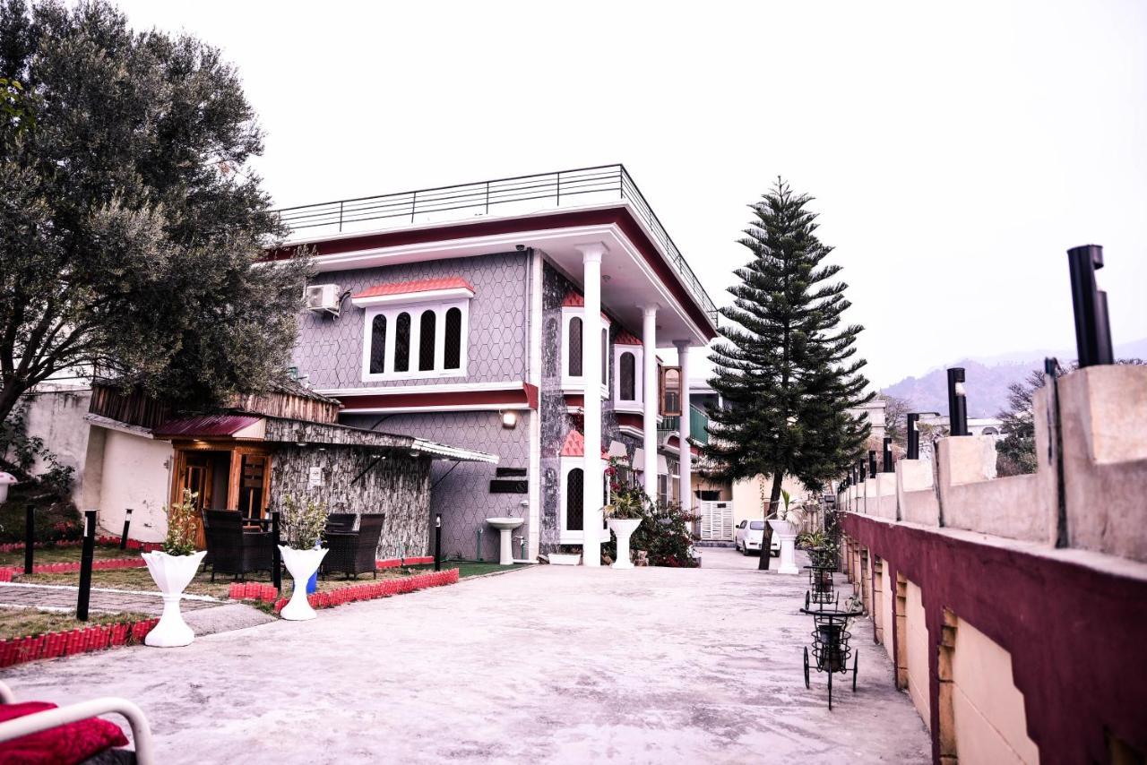 Republika Central Mansehra Buitenkant foto