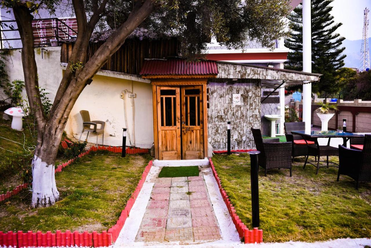 Republika Central Mansehra Buitenkant foto